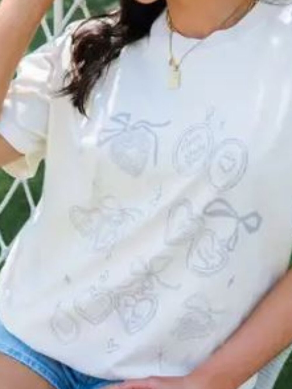 Mothers' Locket  Tee